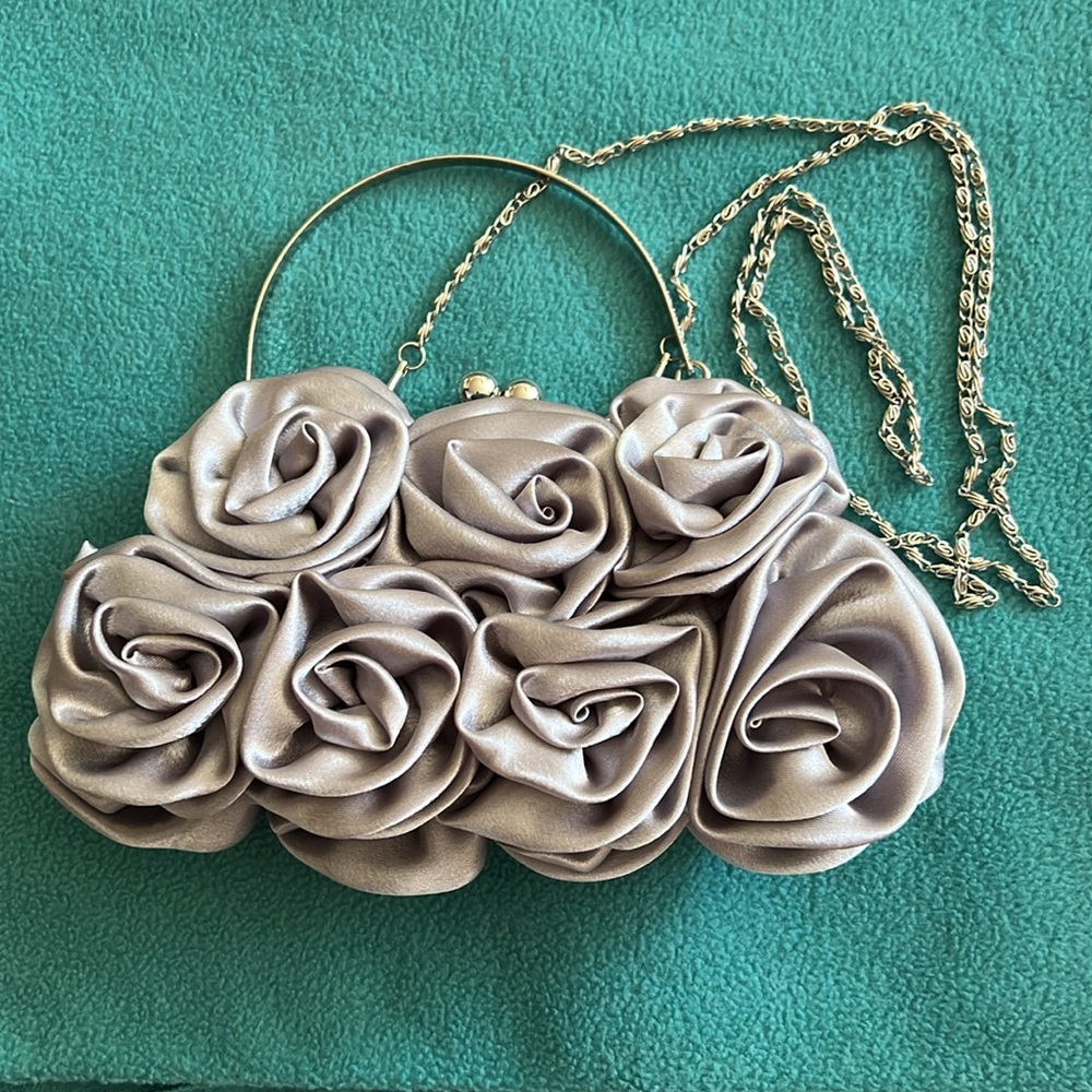 EVENING BAG CLUTCH EMBELLISHED SILVER SATIN ROSEBUDS HANDLE & SHOULDER CHAIN